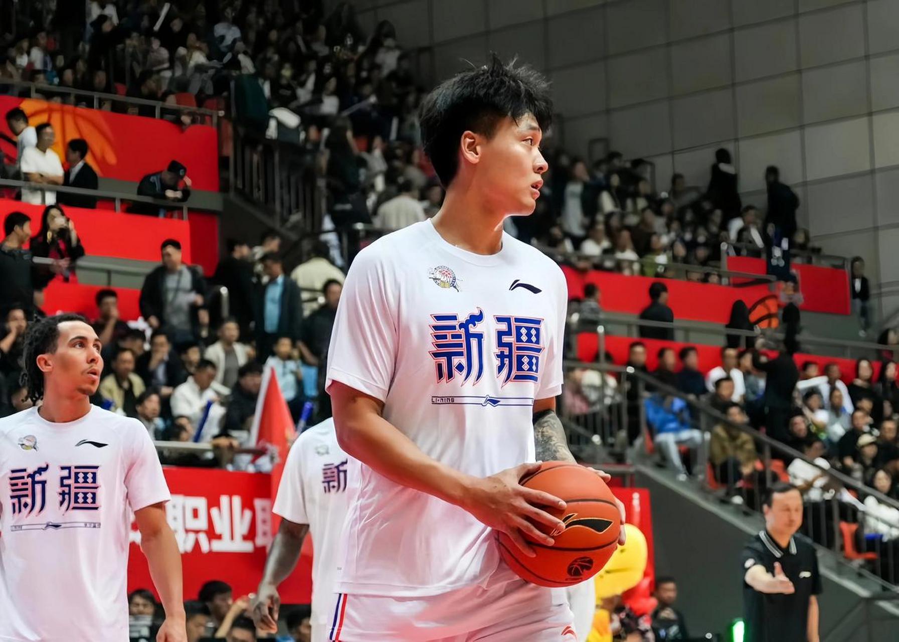 关于赛前德甲焦点战;深圳男篮伤情更新;目标明确;赛程密集仍需轮换的信息 关于赛前德甲焦点战;深圳男篮伤情更新;目标明确;赛程密集仍需轮换的信息