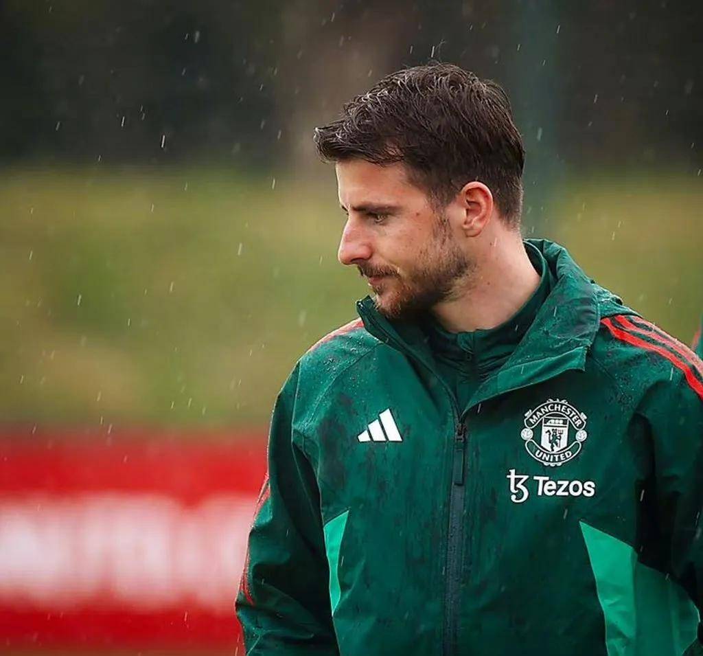 亿德体育娱乐平台关于巴塞罗那发布备战花絮，集结日门线救险，足总杯任务艰巨，年轻球员得到机会的信息