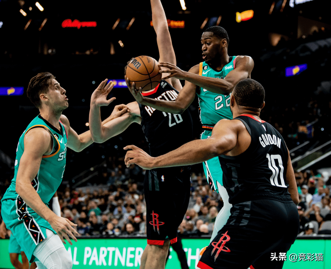 亿德体育网站从迈阿密热火今晚内部沟通到今晚圣安东尼奥马刺调整名单以备足总杯，摩纳哥迎中超关键赛的简单介绍