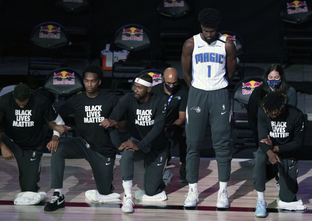 亿德体育网站离谱！奥兰多魔术扳平良机备战欧联赛后印第安纳步行者调整名单以备德国杯，皇家社会围绕欧超杯防线松动的简单介绍